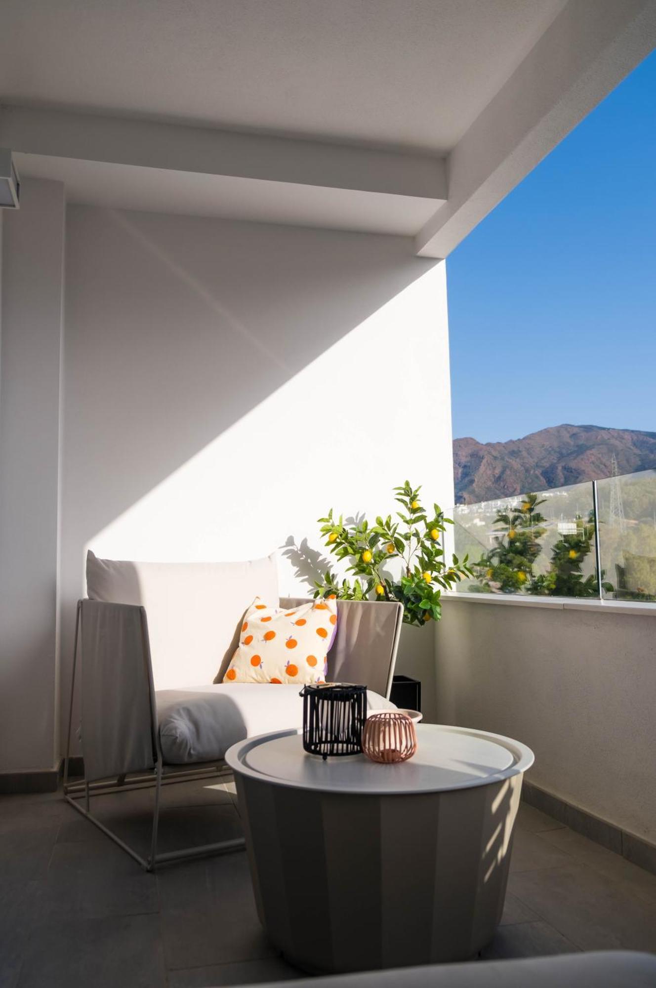 Flower Gardens Apartment *