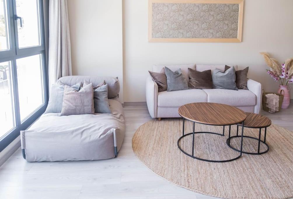 Flower Gardens Apartment *