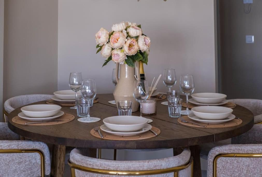 Flower Gardens Apartment