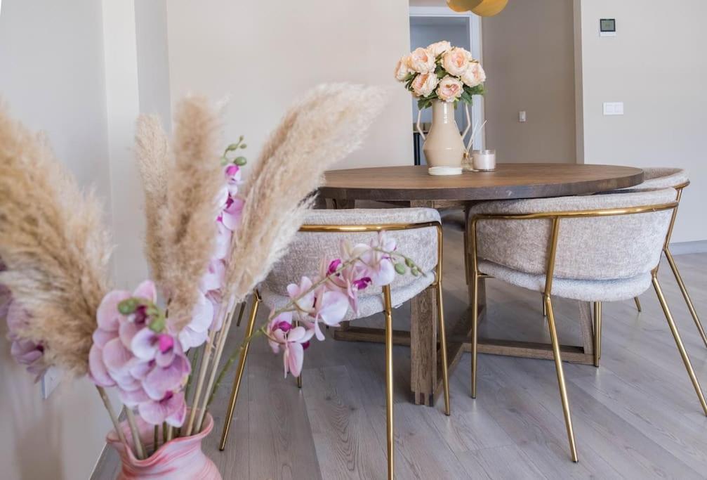 Apartment Flower Gardens *